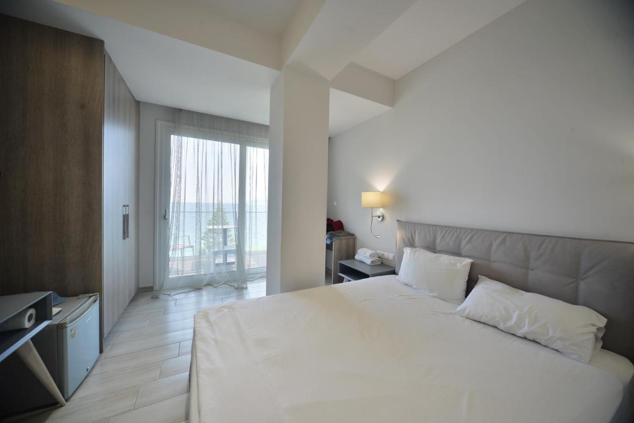 Hotel Kakanakos Loutra Elenis Extérieur photo