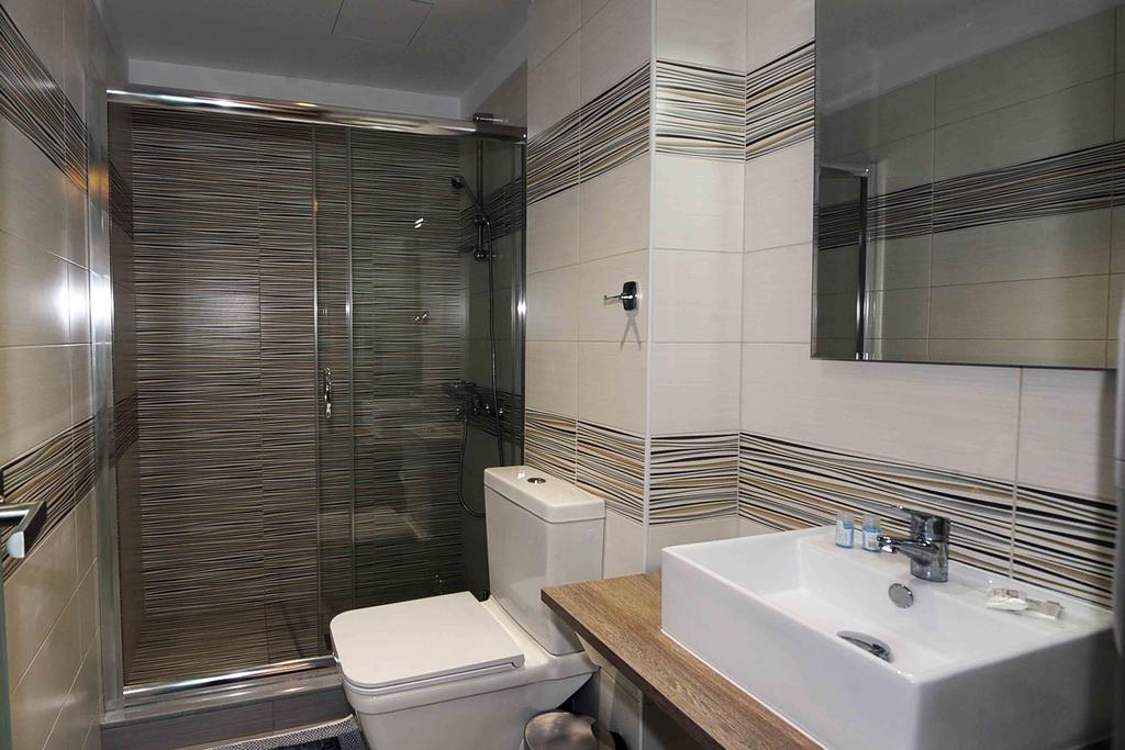 Hotel Kakanakos Loutra Elenis Extérieur photo