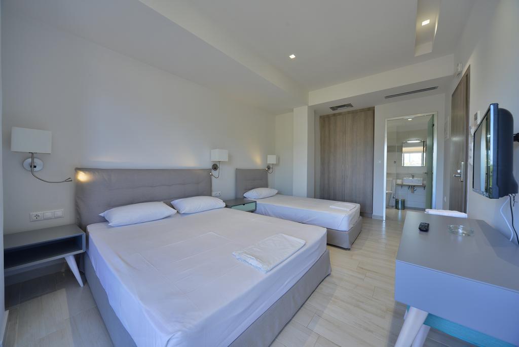 Hotel Kakanakos Loutra Elenis Extérieur photo